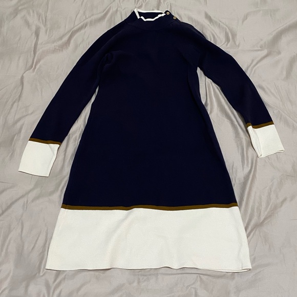 Ann Taylor New without Tags Mock Neck with Side Buttons Sweater Dress, size XS - Picture 7 of 7